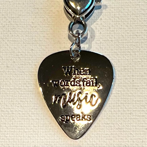 🎉 Host Pick 🎉 Guitar Pick music purse charm or zipper pull - Picture 2 of 6
